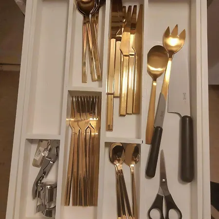 Apartment Peaceful Studio, Great Location, Free Parking