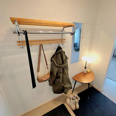 アパート Bright Nordic For 4, Free Parking, Wifi, Smart Tv ポリ