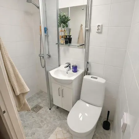 Bright Nordic For 4, Free Parking, Wifi, Smart Tv *