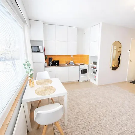 アパート Bright Nordic For 4, Free Parking, Wifi, Smart Tv *