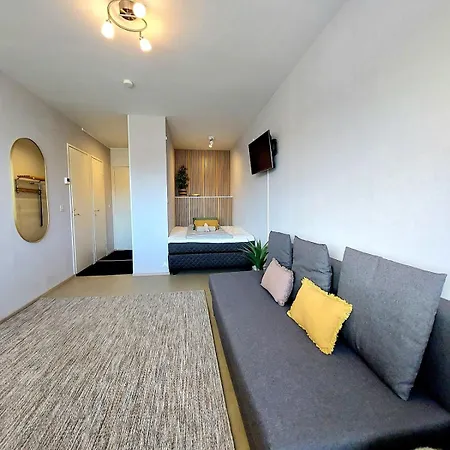 Bright Nordic For 4, Free Parking, Wifi, Smart Tv アパート ポリ