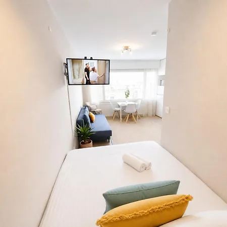 Bright Nordic For 4, Free Parking, Wifi, Smart Tv
