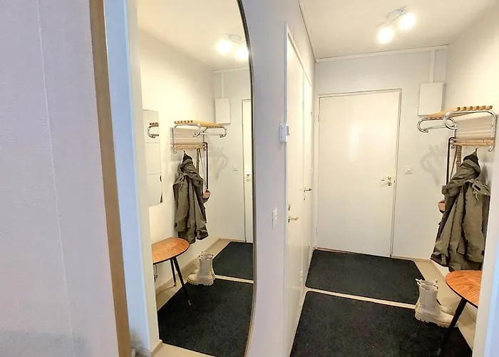 Peaceful Studio, Great Location, Free Parking 公寓